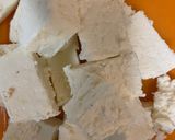 A picture of step 1 of Paneer Bhurji.