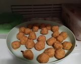 Foto langkah ke 5 dari resep Bola biskuit coklat.