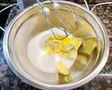 Foto del paso 4 de la receta: Pastel de mantequilla con piña caramelizada, sin gluten