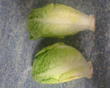 Foto del paso 1 de la receta: Cogollos de lechuga aliñados