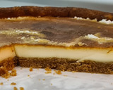 Foto del paso 6 de la receta: Tarta de queso con base de galletas al horno