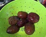 Une image de l'étape 1 de Cassolettes de saumon aux prunes, citron et champignons de Paris.