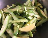 પરવળ બટાકા નું શાક (Parvar Bataka Shak Recipe In Gujarati) રેસીપી સ્ટેપ2ફોટો