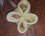 Foto langkah ke 6 dari resep Cemilan Bunga Ayam ala Violet Azalea.