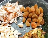 A picture of step 4 of Mango Kheer.