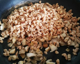 Foto del paso 4 de la receta: Macarrones con setas y soja