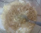 Foto langkah ke 5 dari resep Mie rebus asin.