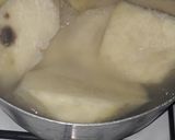 A picture of step 2 of Beans soup and pounded.