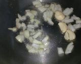 Foto langkah ke 1 dari resep 80. Tumis sayur campur sosis.