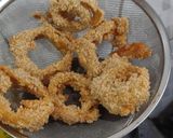 Foto langkah ke 4 dari resep Onion Ring Sederhana.