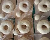 Foto langkah ke 3 dari resep Donat Maizena.