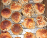 Foto del paso 4 de la receta: Pancitos Saborizados de Cebolla, Salame, Queso y Provenzal