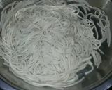 A picture of step 2 of Vegetables chowmein.