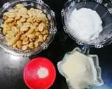शेंगदाणा कतली (shengdana katli recipe in marathi) रेसिपी स्टेप 1 फोटो 