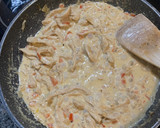 Foto del paso 3 de la receta: Crepes de pollo, cebolla y nata