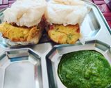 A picture of step 9 of Mumbai Special Vada Pav.