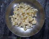 A picture of step 2 of Sarson ka Saag.