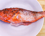 Foto del paso 1 de la receta: Rotja a la espalda con salsa Donostiarra