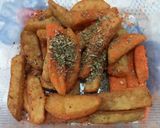 Foto langkah ke 2 dari resep Kentang goreng wedges keju.