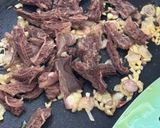 Foto langkah ke 3 dari resep Tumis Sapi Paprika & Kecombrang.