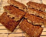A picture of step 5 of Maple Syrup flapjack.