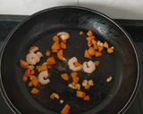 Foto del paso 3 de la receta: Arroz Thai con langostinos