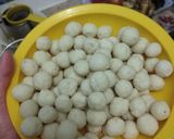 Foto langkah ke 4 dari resep Pentol pedas l Cilok Pedas.