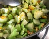 તુરીયા નું શાક (Turiya Shak Recipe In Gujarati) રેસીપી સ્ટેપ2ફોટો