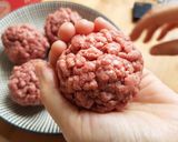 Foto langkah ke 1 dari resep Double Cheese Burger Pedas / 매콤 더블 치즈버거 (Tren Korea).