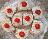 Bruschetta with goat's cheese, honey and thyme recipe step 4 photo