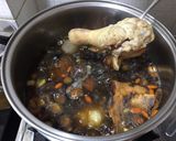 รูปขั้นตอนการทำที่ 5 ของ น่องไก่ต้มตุ๋น