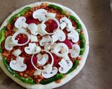 Foto langkah ke 4 dari resep Pizza Rumahan Anti Gagal.