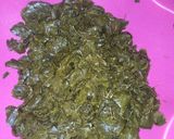 A picture of step 1 of Moringa salad.