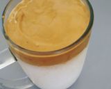 Foto langkah ke 3 dari resep Dalgona Coffee Tanpa Mixer.