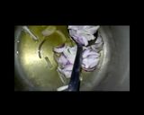 A picture of step 1 of Aloo palak.