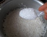 A picture of step 1 of Fruity and spicy sushi.