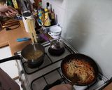 รูปขั้นตอนการทำที่ 6 ของ สปาเก็ตตี้หมูซอสมะเขือเทศ