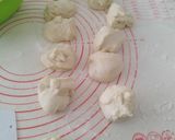 Foto langkah ke 8 dari resep Donat Tanpa Telur.
