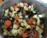 Foto del paso 2 de la receta: Sopa de lenteja con berenjena y portobello