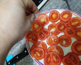Foto del paso 2 de la receta: Ensalada de tomate y mozzarella (caprese)