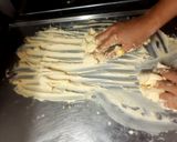 Foto del paso 3 de la receta: Medialunas de grasa y facturas