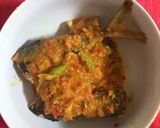 Foto langkah ke 4 dari resep Ikan kembung bumbu kuning + pete sumatera.