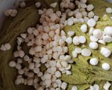 Foto langkah ke 4 dari resep Matcha Cheese Soft Cookies.