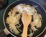 A picture of step 2 of White cream sauce (gluten free : use rice flour).
