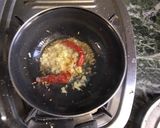 A picture of step 5 of Lasooni palak.