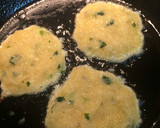 Foto del paso 3 de la receta: Tortitas de patata con salmón