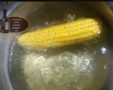 A picture of step 2 of Chicken corn soup.