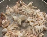 Foto del passaggio 2 della ricetta Calamari ripieni al forno