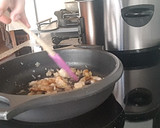 Foto del paso 4 de la receta: Garbanzos con butifarra y cogumelos