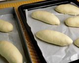 Foto langkah ke 6 dari resep Roti Kelapa Siantar.